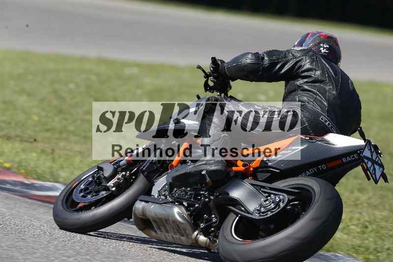 /43 08.08.2025 Discover the Bike ADR/Race 3 rot/72